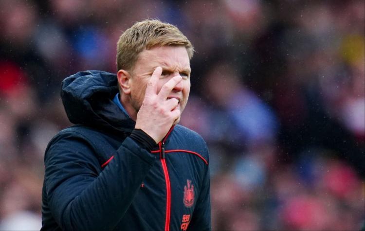 守门员洛里被换下,洛里20分钟丢了五个球