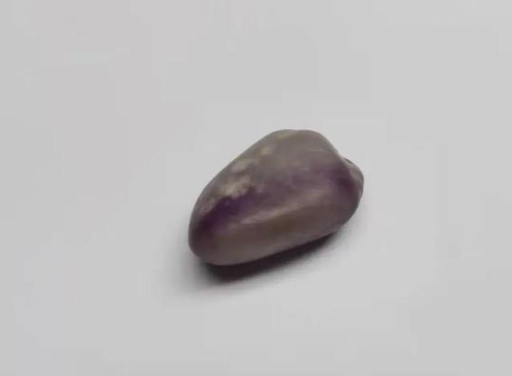 且末和田玉紫色,一坨和田玉