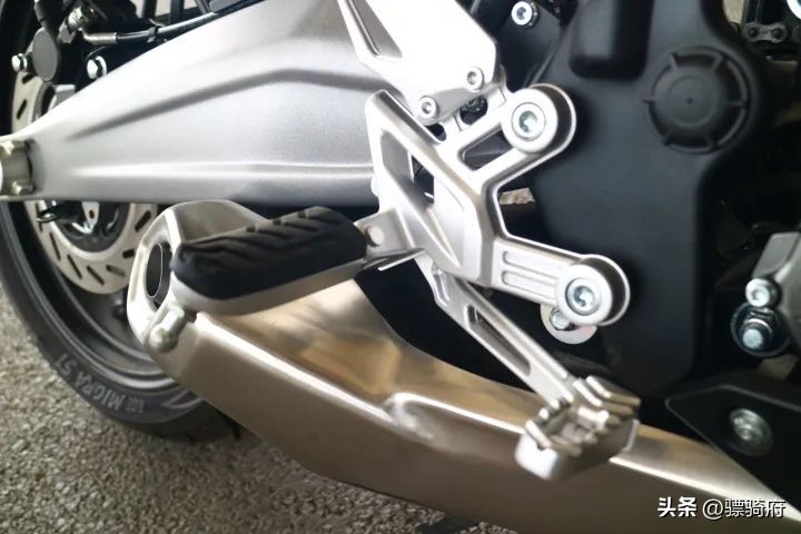 赛600和川崎忍者400该怎么选择,川崎400和赛科龙rc401哪个好