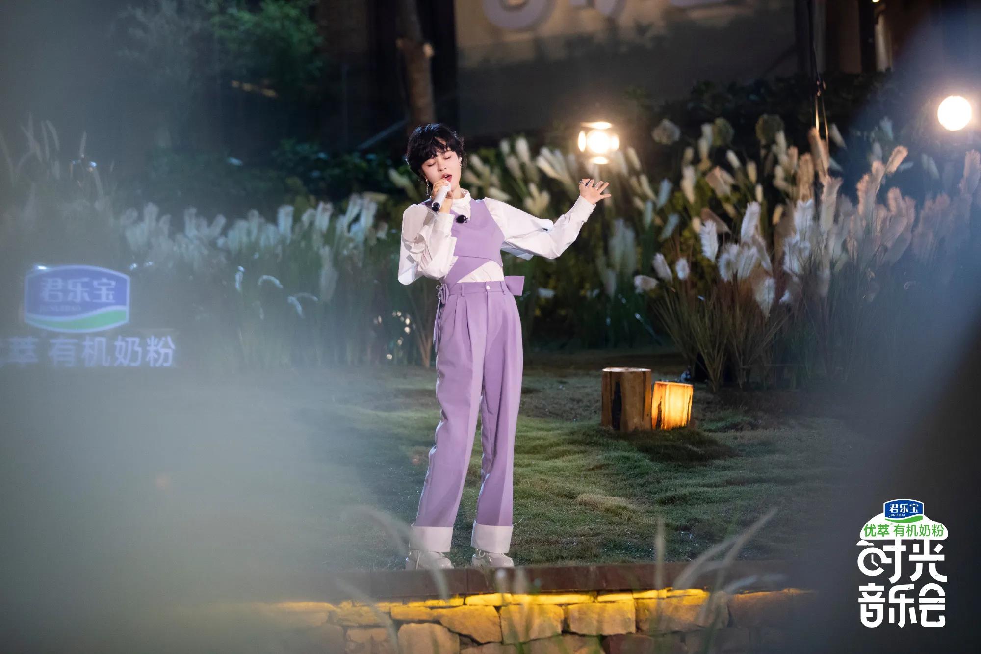 演员演艺圈红不起来上综艺却火了,出道10年的女歌手被力捧却没有火