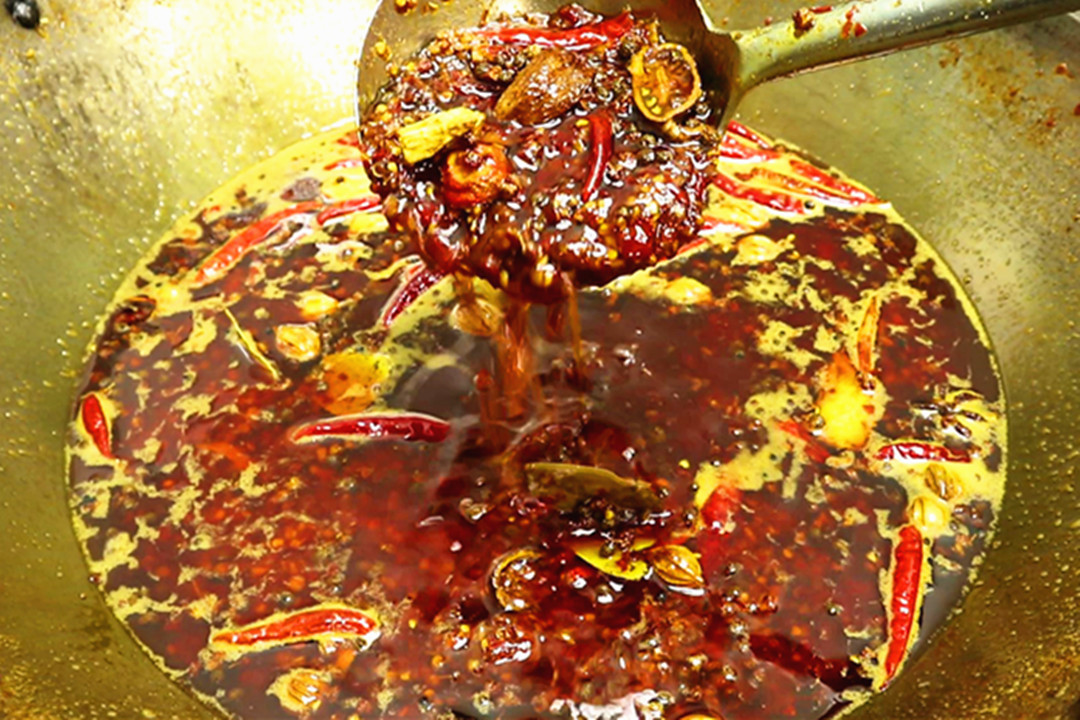 买火锅底料固体好还是液体好吃,买火锅底料怎么选