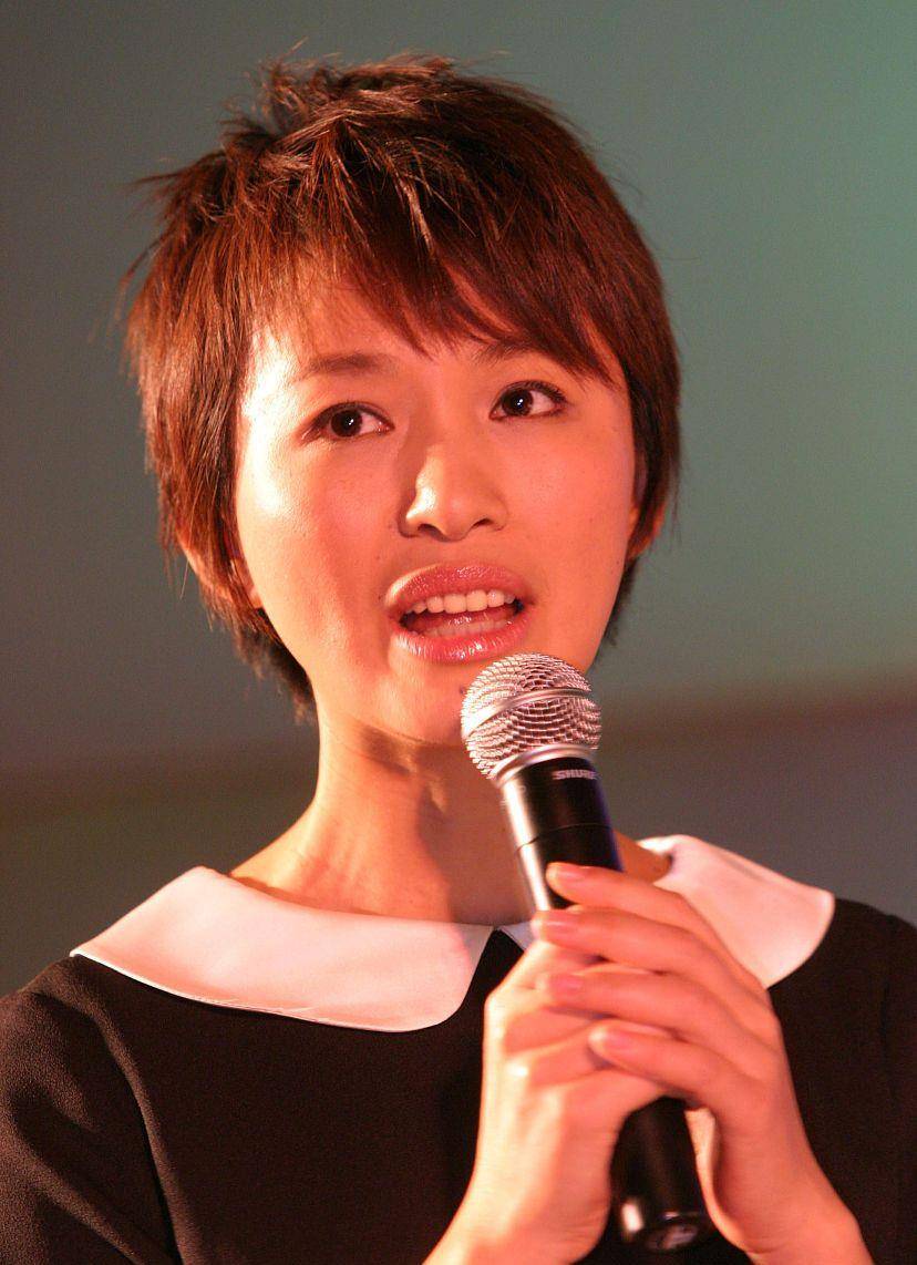 欧阳夏丹：从桂林走出的央视著名主持人，为何46岁仍未婚