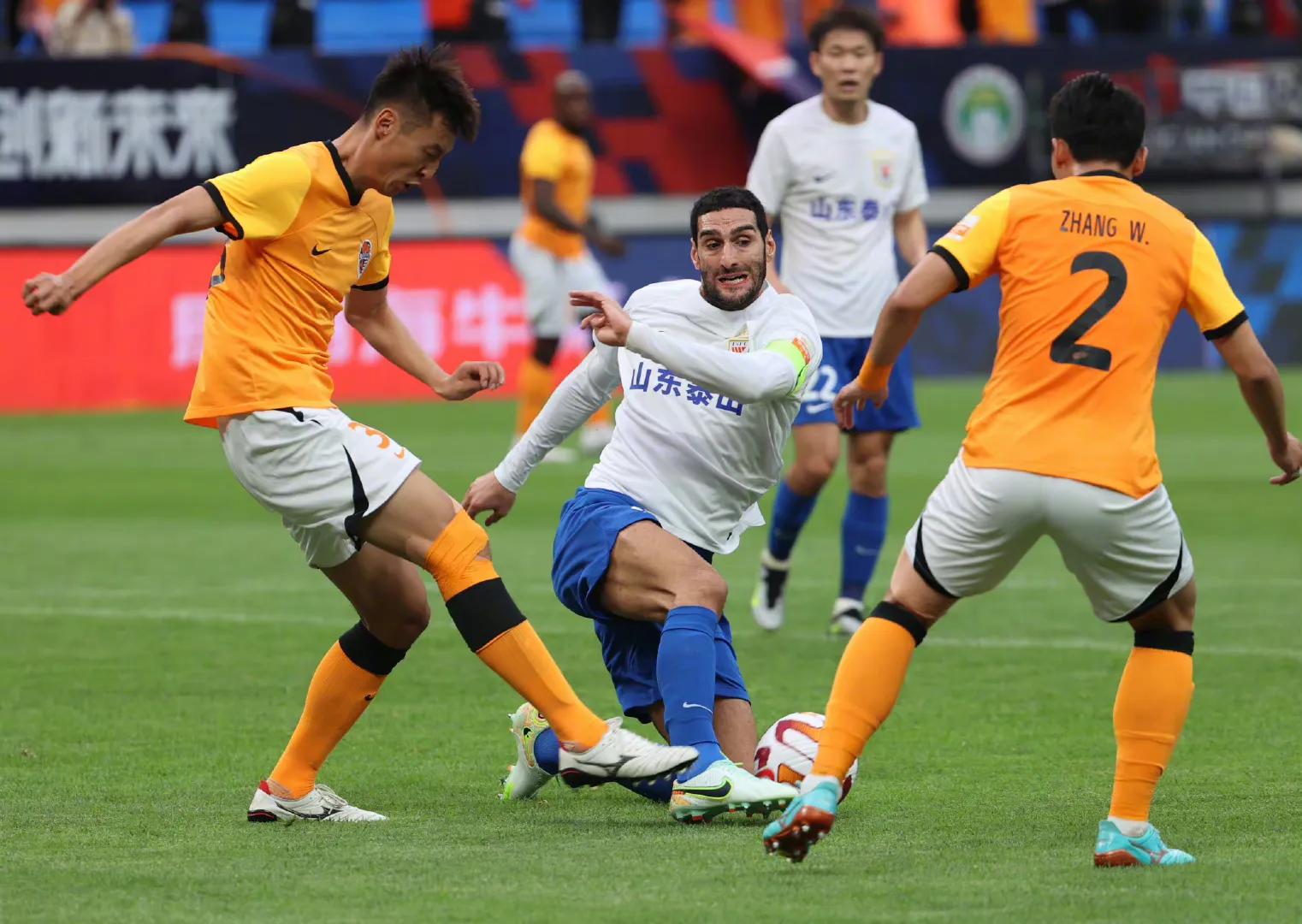 中超山东泰山vs沧州雄狮刘彬彬,鲁能刘彬彬绝杀江苏集锦