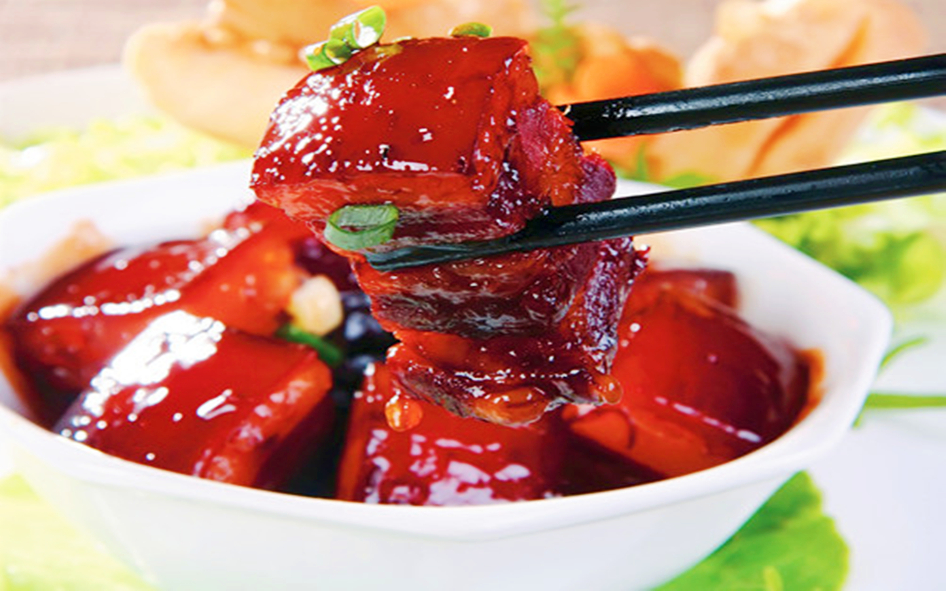 孩子们爱吃的家常红烧肉做法,红烧肉家常做法不发糖