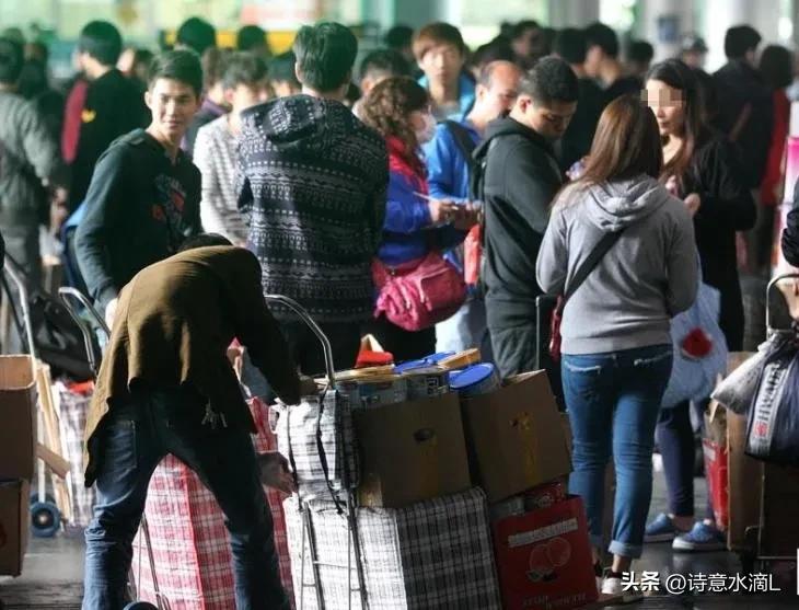 1987年我去香港探亲，申请繁琐过关费时口吐怨言，回程却说值得