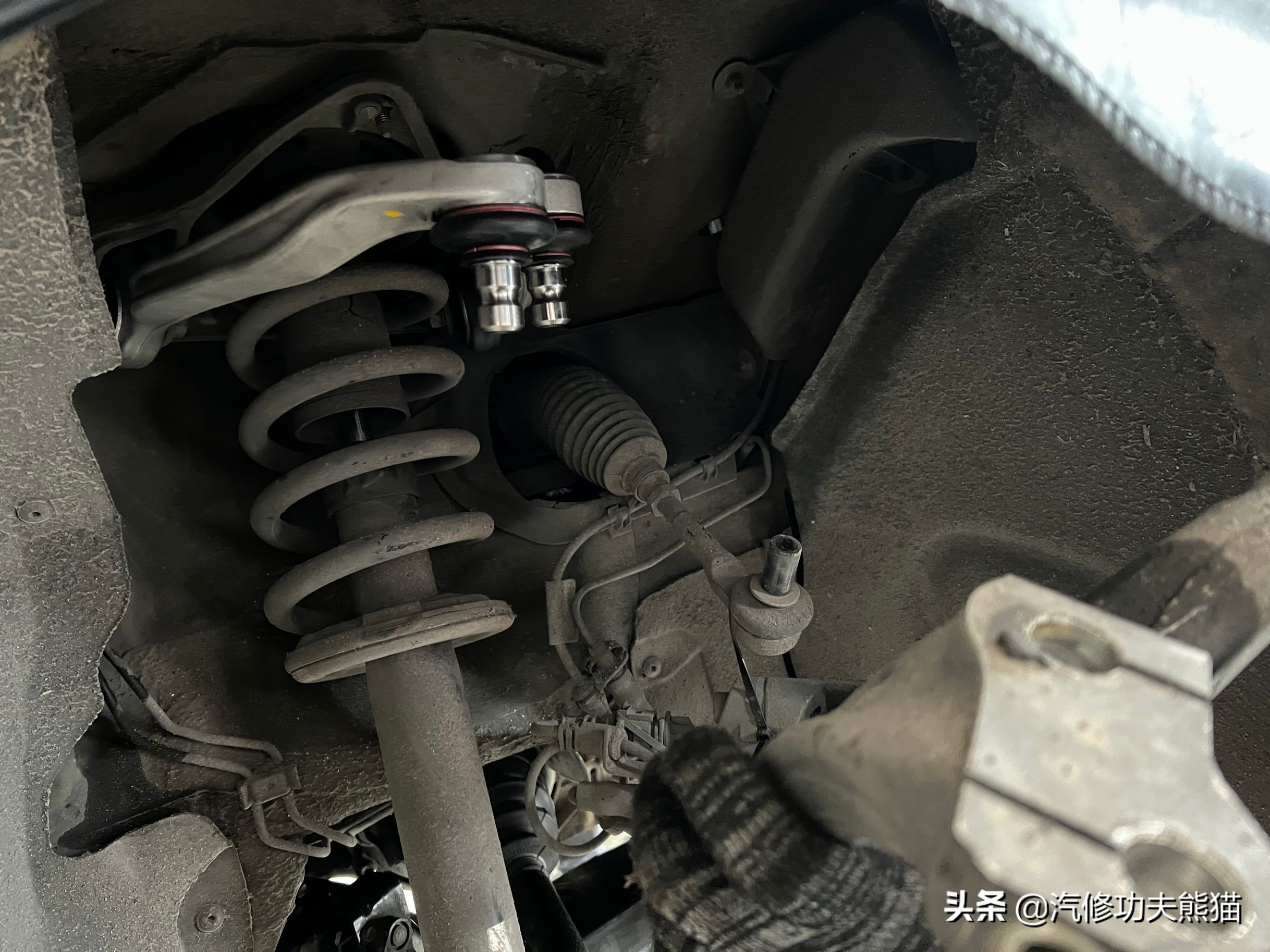 08年奥迪a6l机油压力不足,10年奥迪a6l2.8烧机油严重