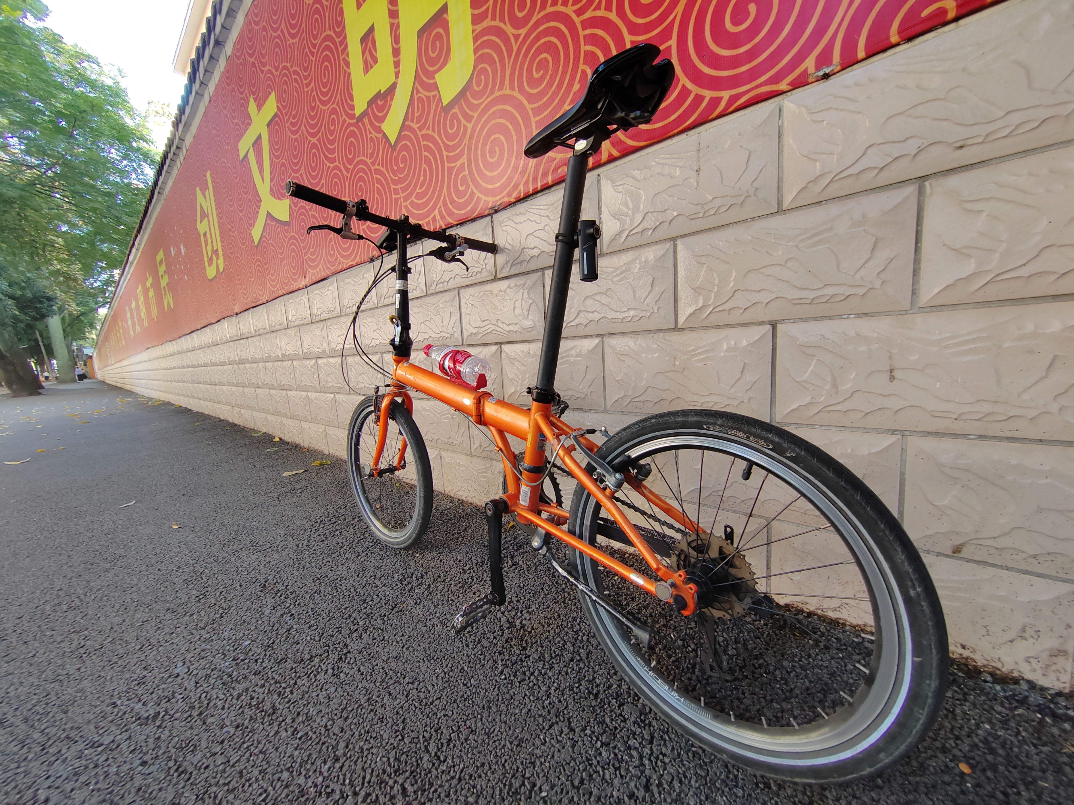 迈极炫seemeedv测评,迈极炫尾灯行车记录仪一直闪白灯