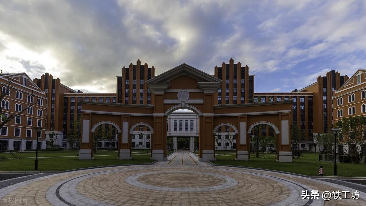 计算机科学与技术世界排名,北大清华计算机哪个更强