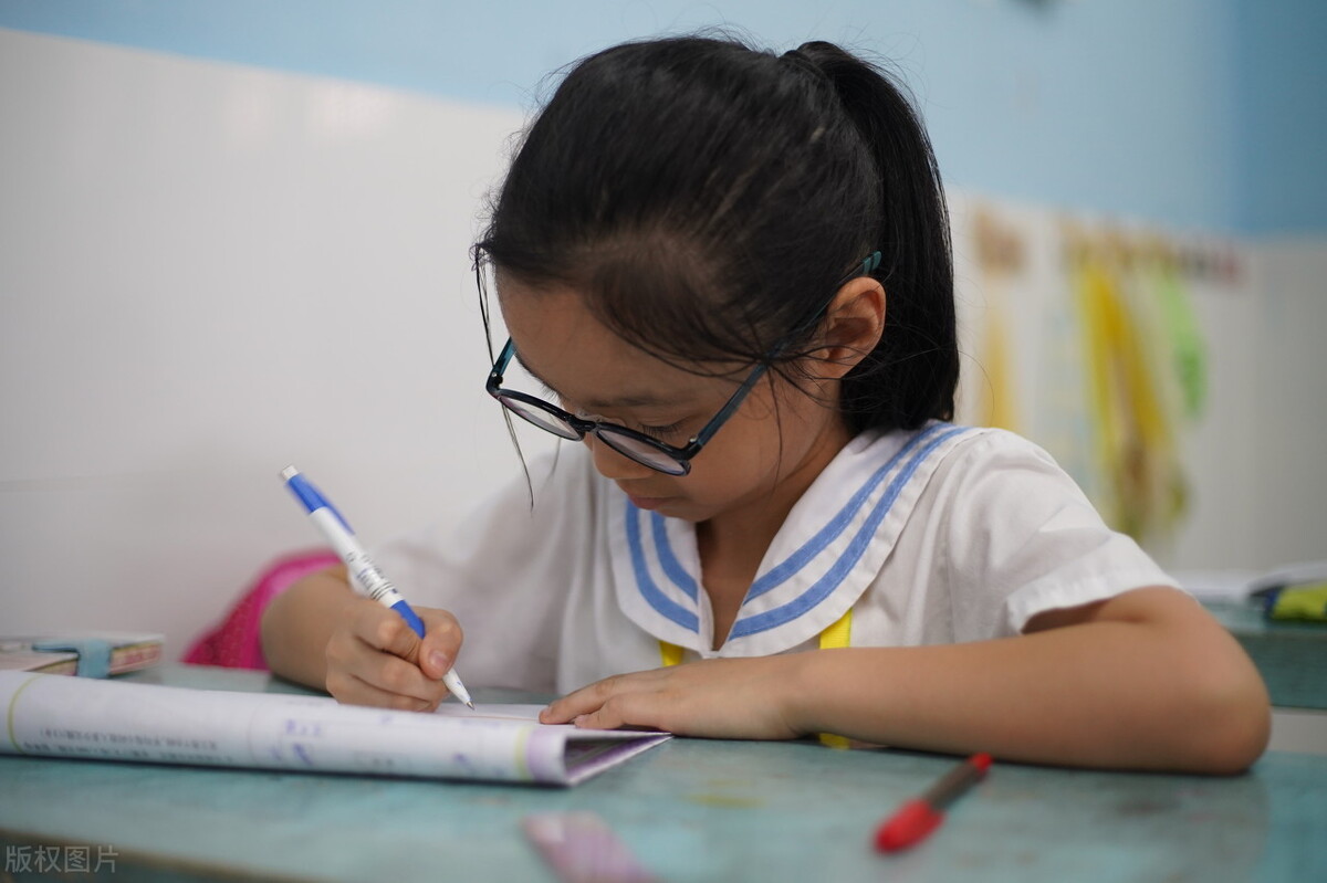 4岁女孩拥有超高智商，专注力远超同龄人，全凭妈妈坚持1个土方法