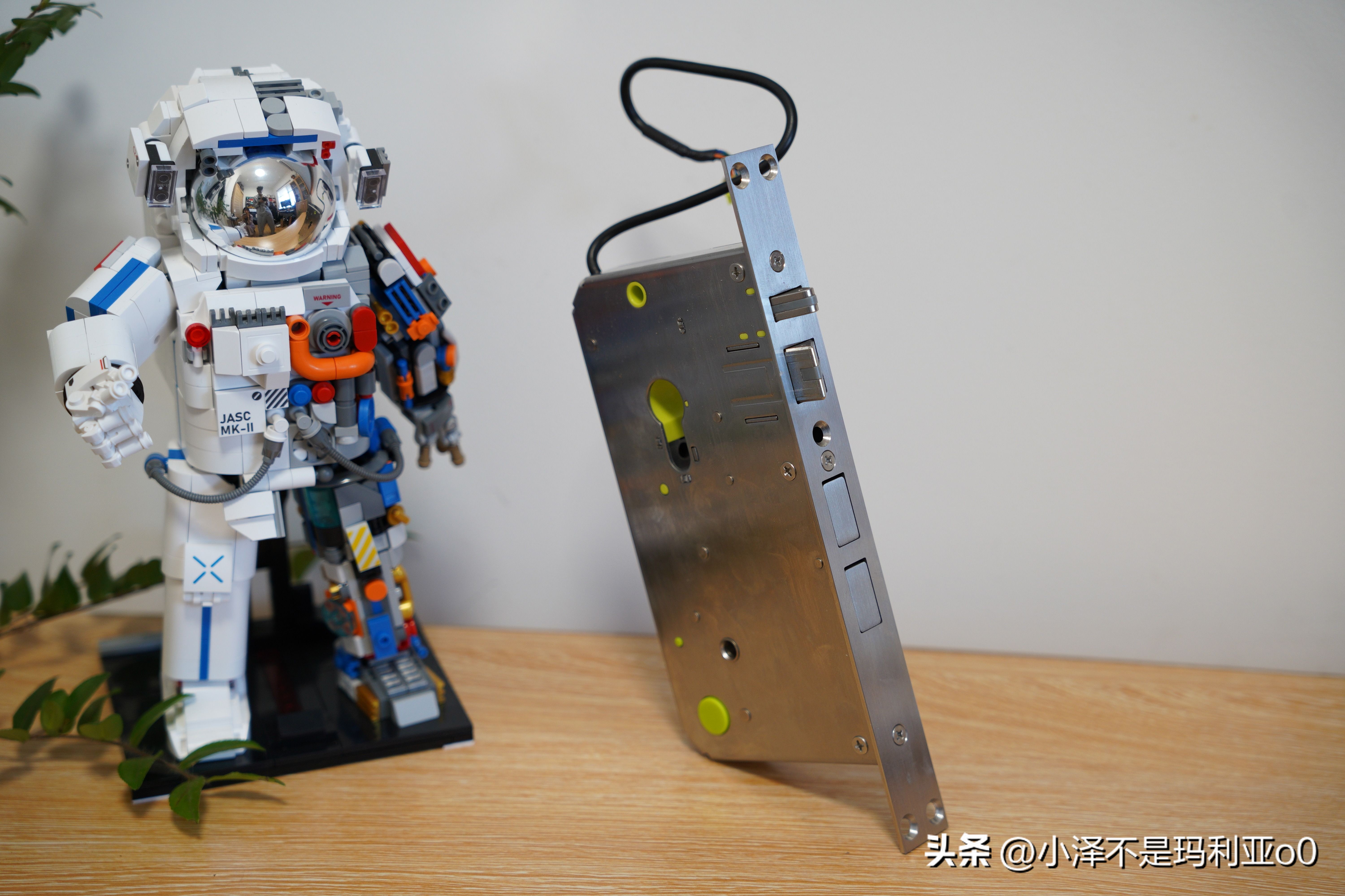 普通门不用换锁体的智能锁,霸王锁体的门能换普通智能门锁吗