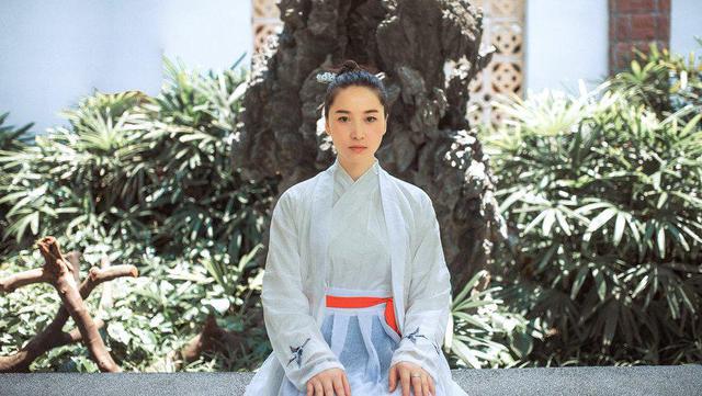 春天最美50首诗词五言绝句,五首关于春天的经典诗词