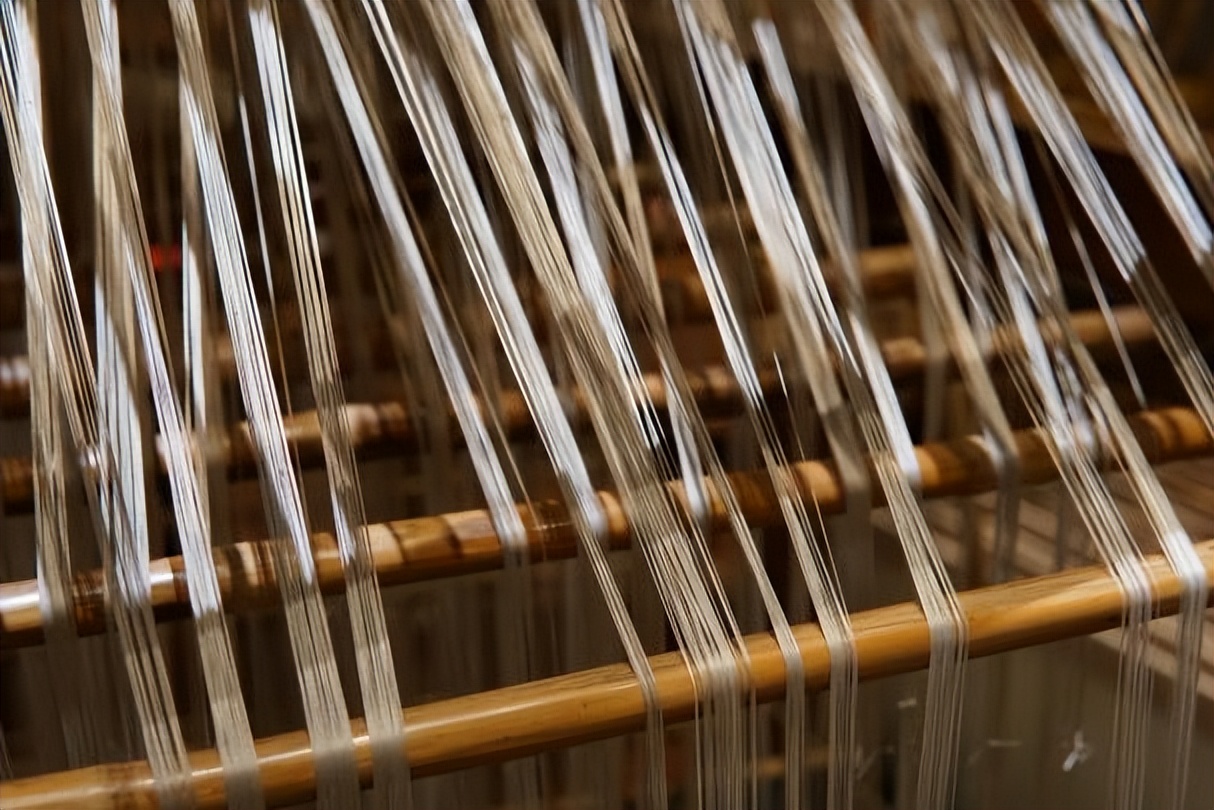 为三千年成都，锦上再添锦