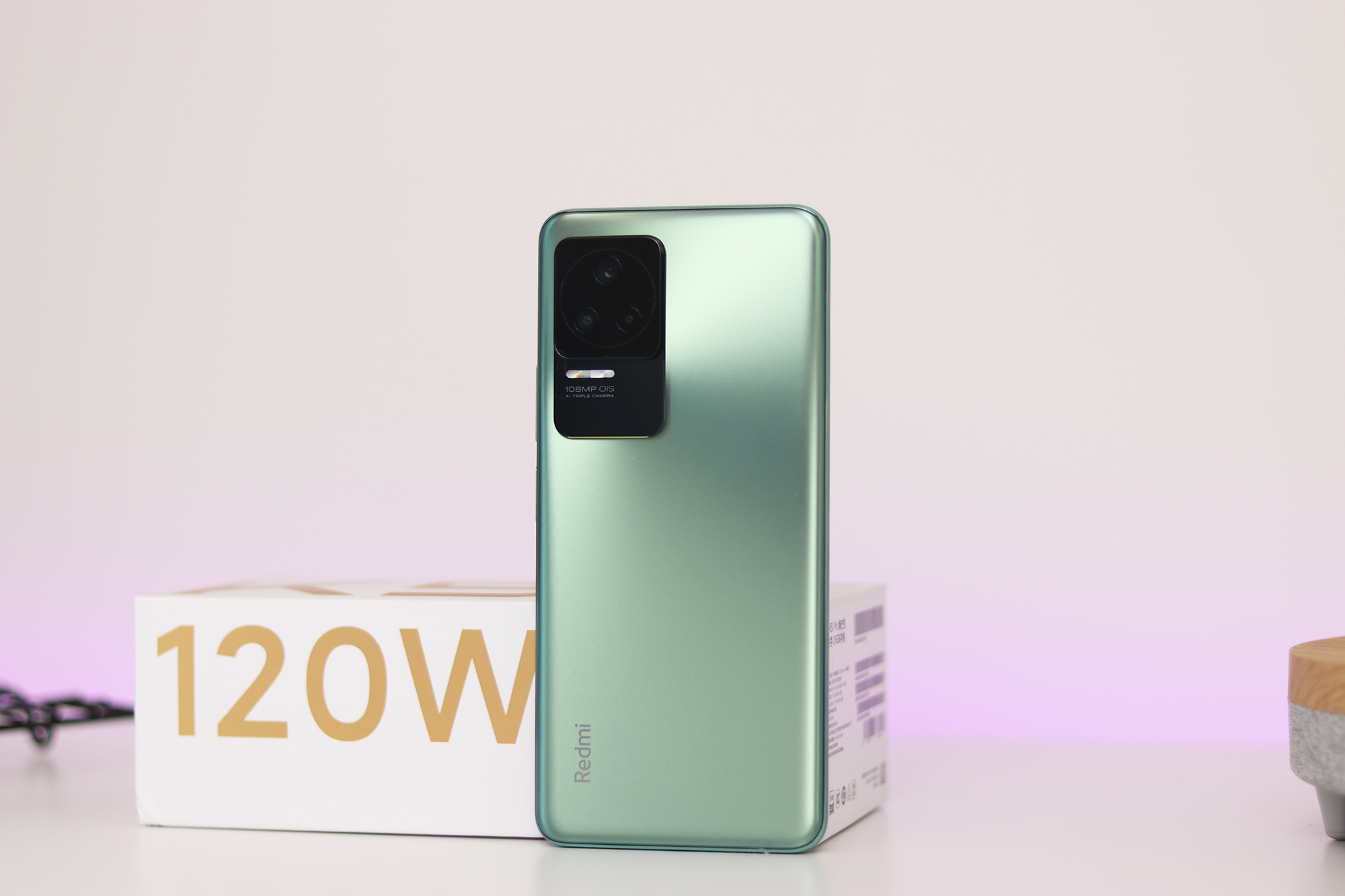 目前可以闭眼买的三款手机,目前最值得买的四部手机