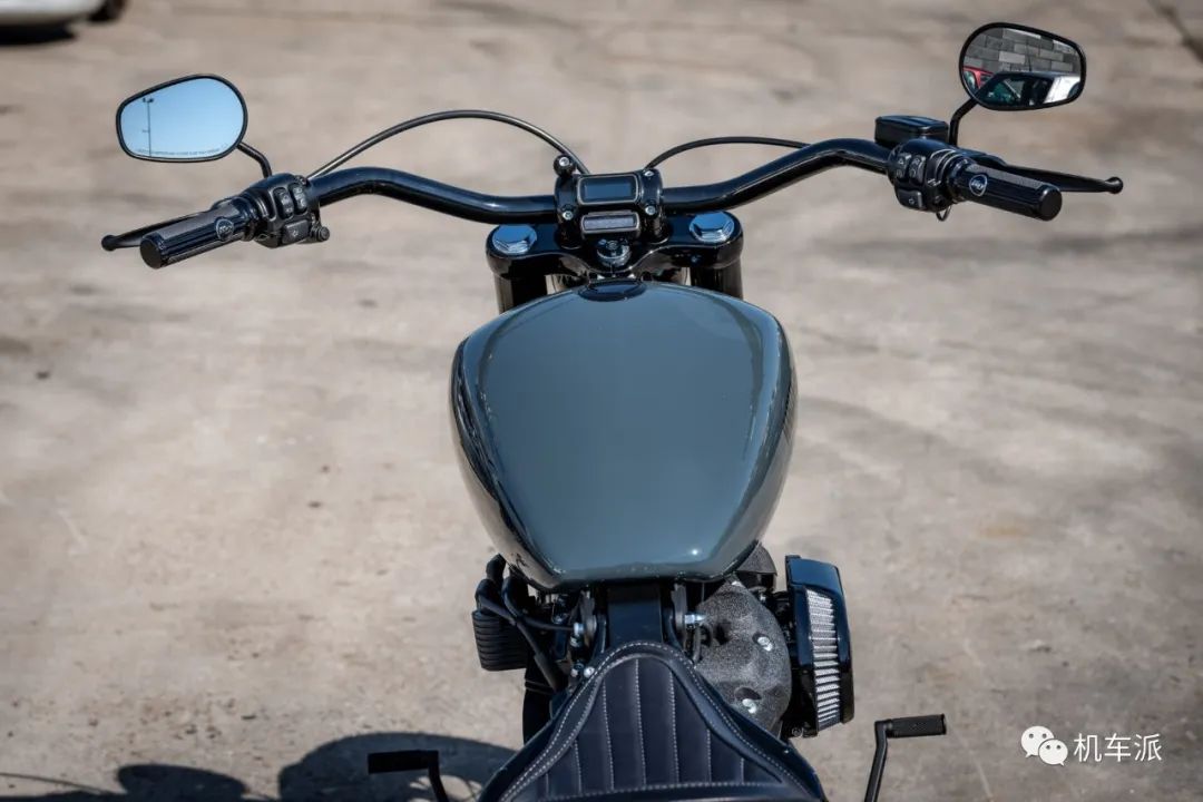 哈雷戴维森街霸streetbob价格,哈雷街霸bobber改装