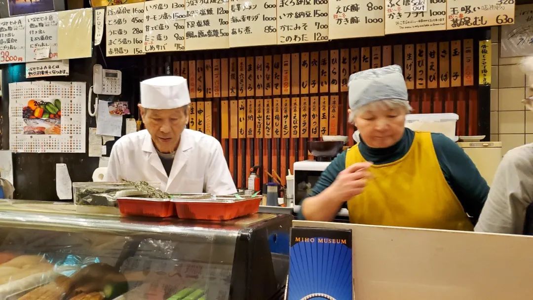 日本01年出生人口,日本01假面骑士