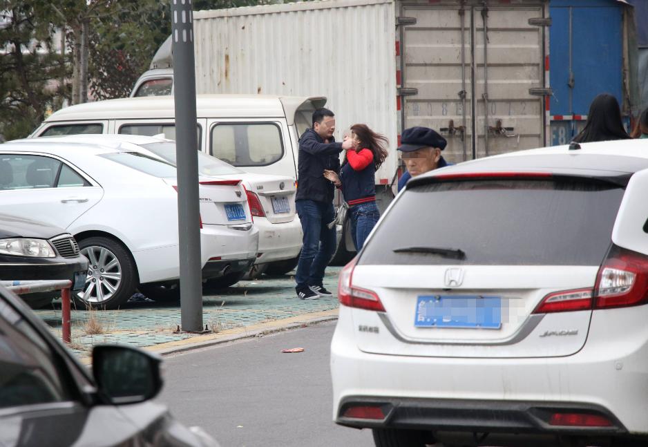 “别杀我,你想干什么都行”,云南男子强奸嫂子出狱后,当街报复