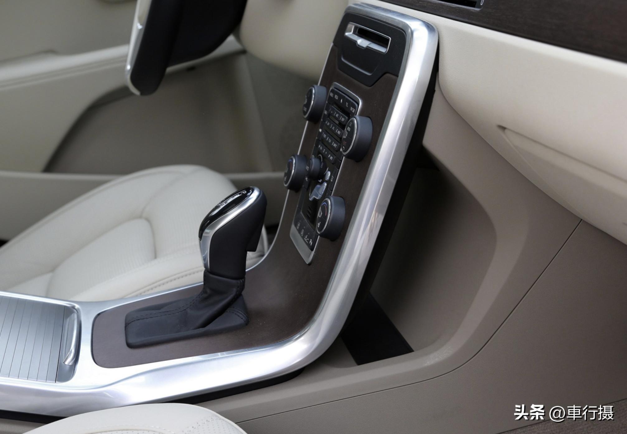 老款沃尔沃s80试驾视频,沃尔沃s80l内饰怎么样