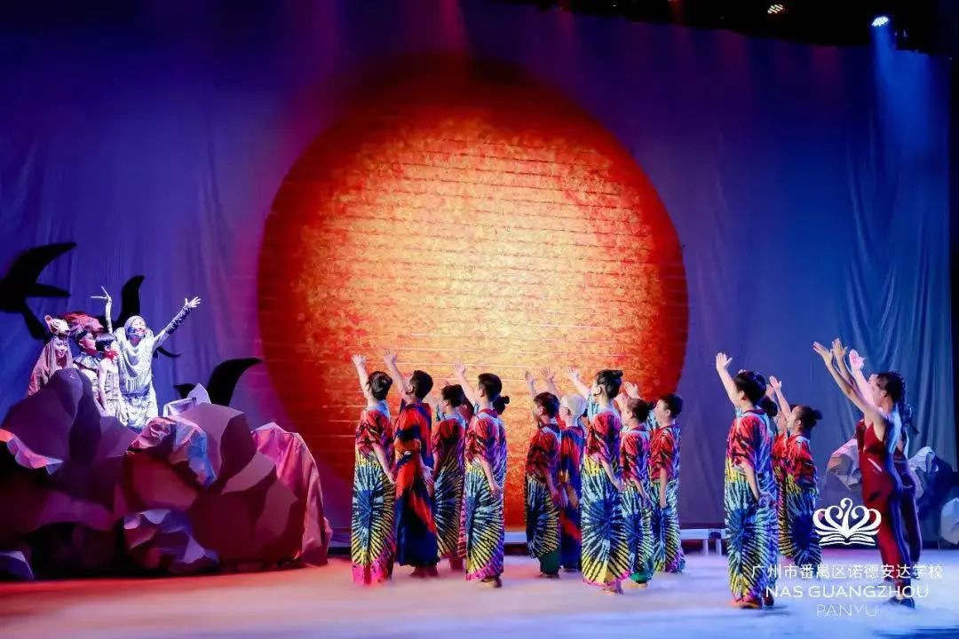 这所学校用百老汇式的高规格表演艺术教育滋养孩子的精神世界