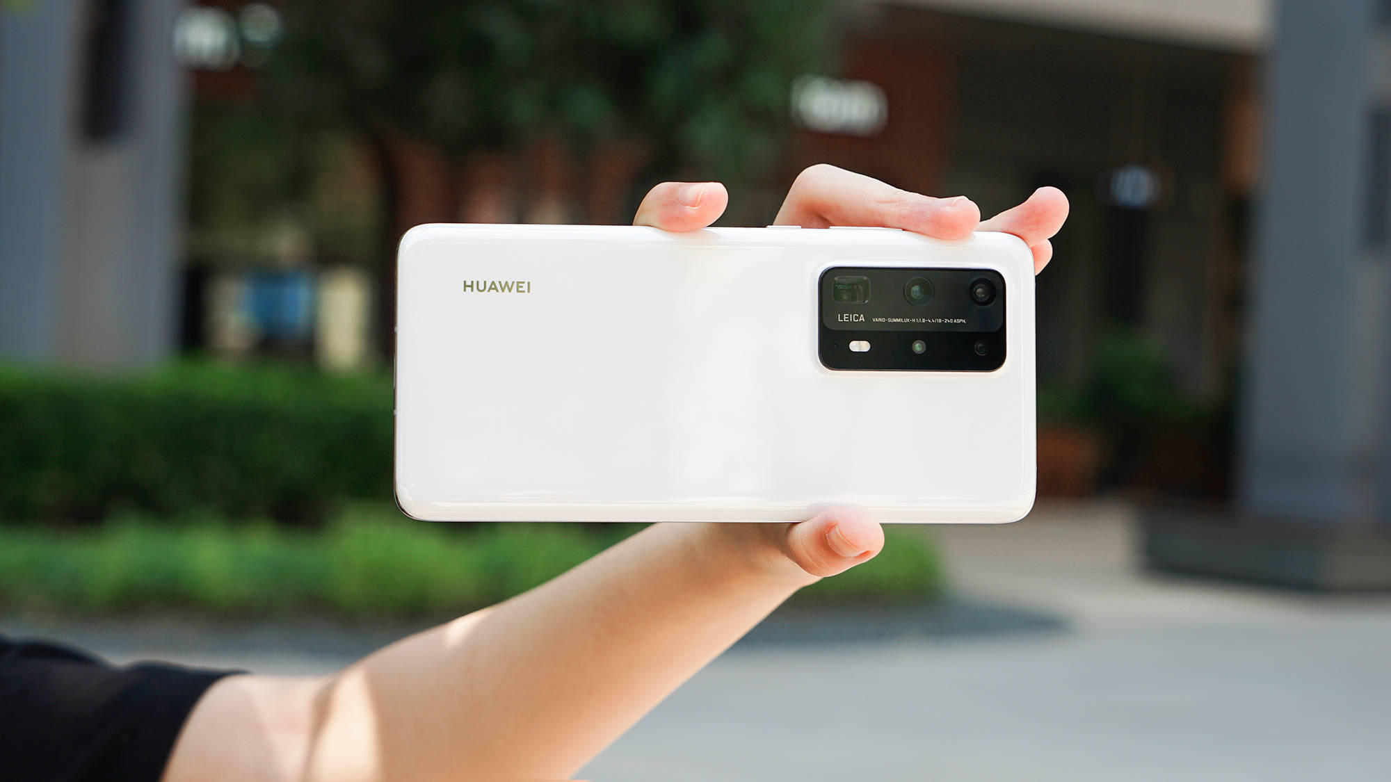 用了三年华为后换回小米，反差真的很大，体验不吐不快