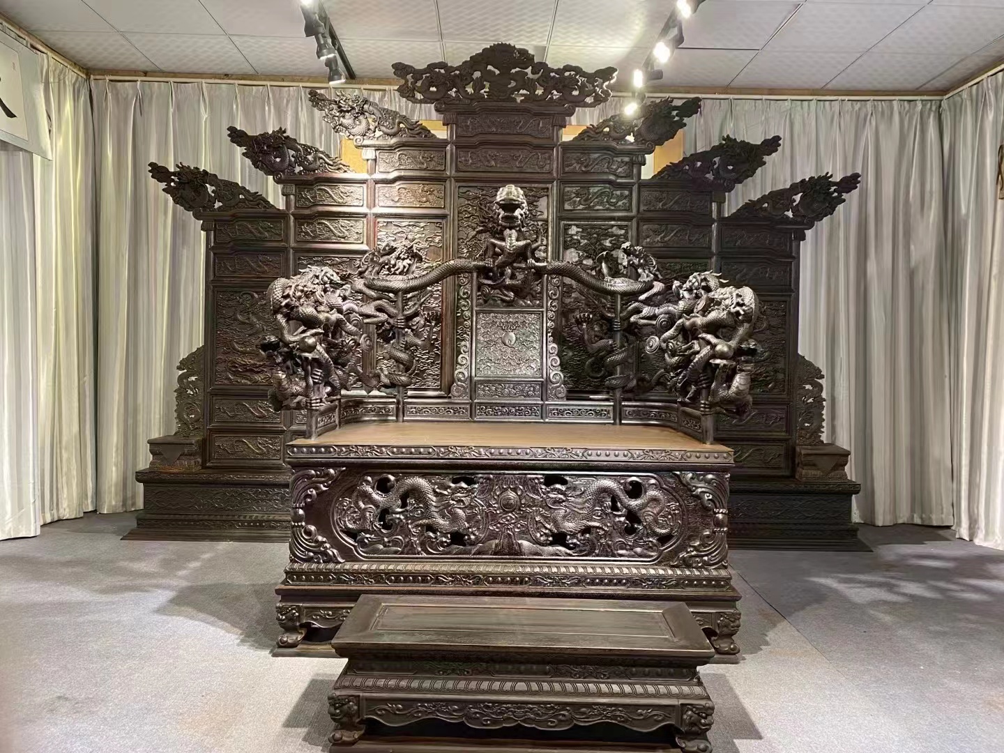 红木家具除尘最佳方法,红木家具的修复技巧