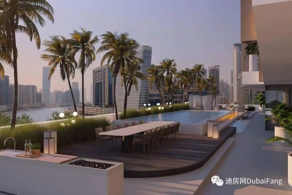 迪拜丽思卡尔顿行政公寓,迪拜云端酒店和丽思卡尔顿