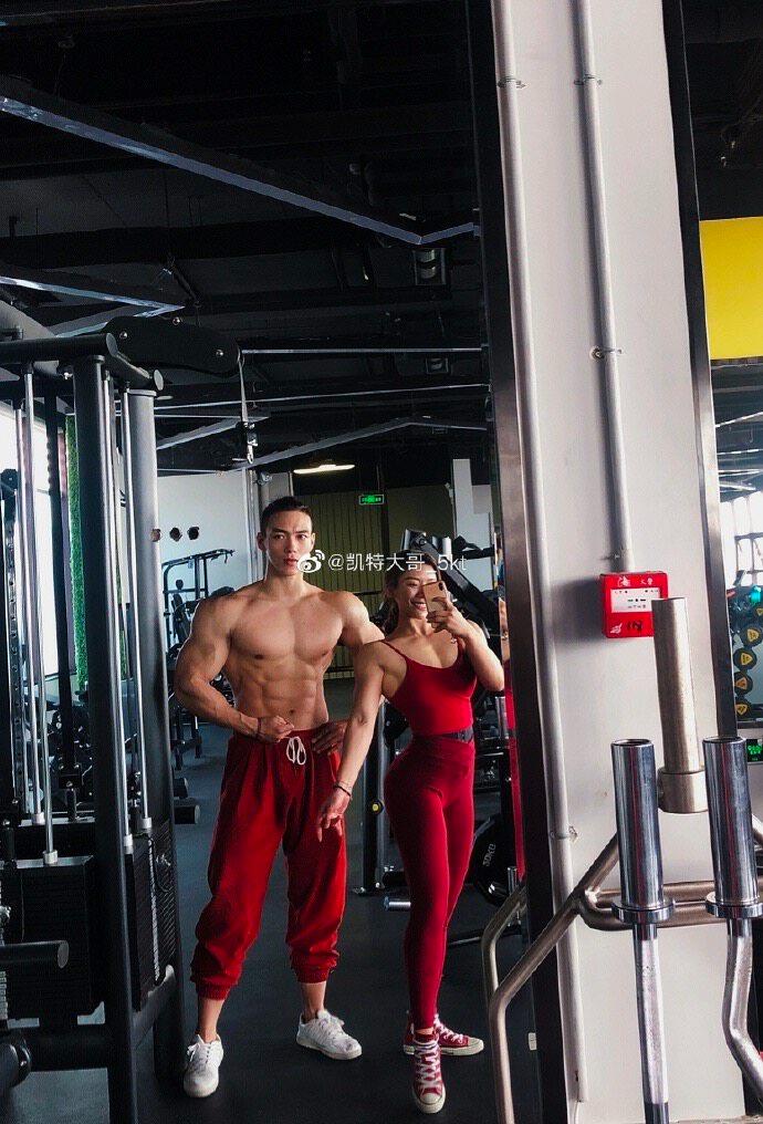 比基尼女神，不止性感