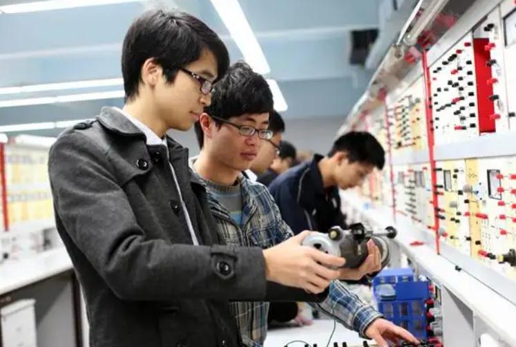 就业前景最好的十大工科类专业,十大就业前景最好工科专业