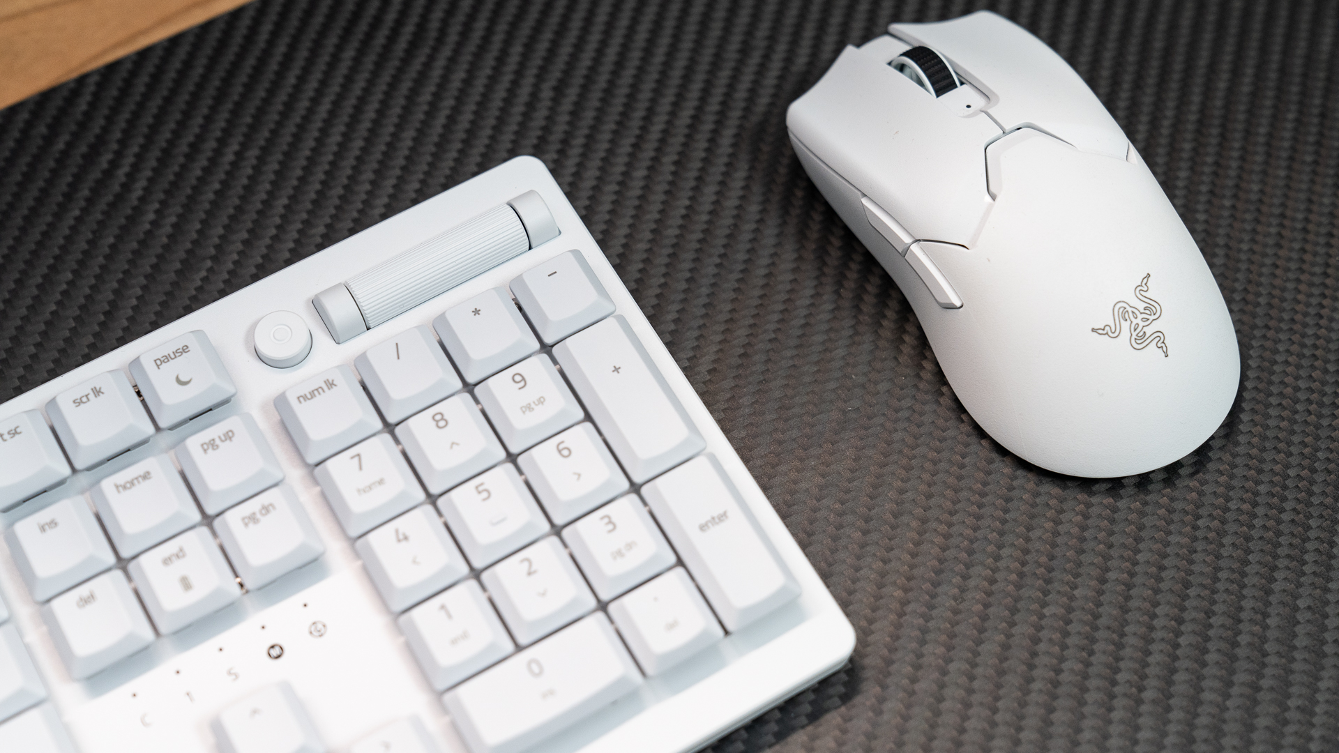 雷蛇v2键盘金蝎,雷蛇噬魂金蝎v2键盘的缺陷有哪些