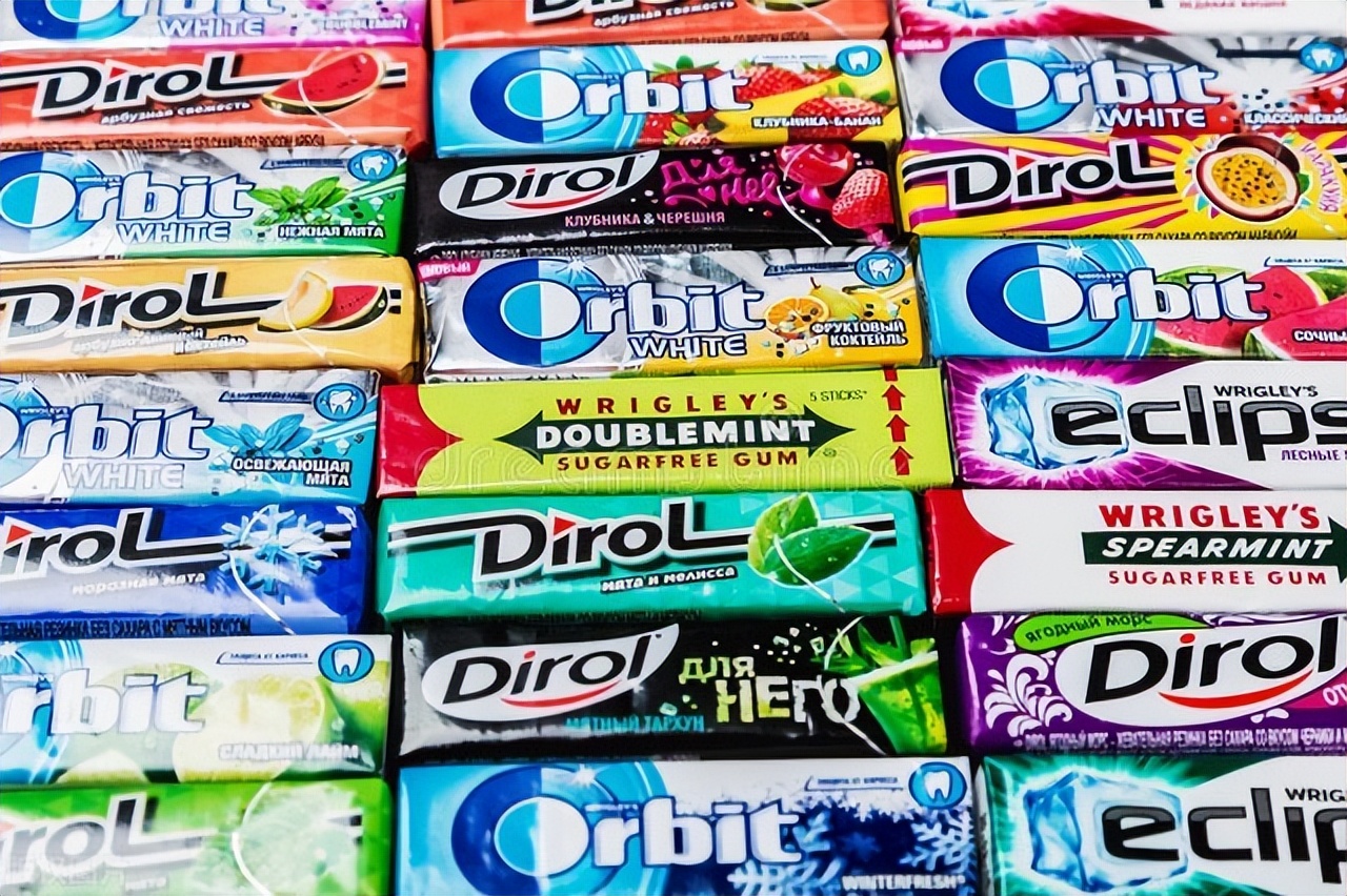 网红小姐姐吃网红最火的美食,吃货欧弟盘点网络网红美食