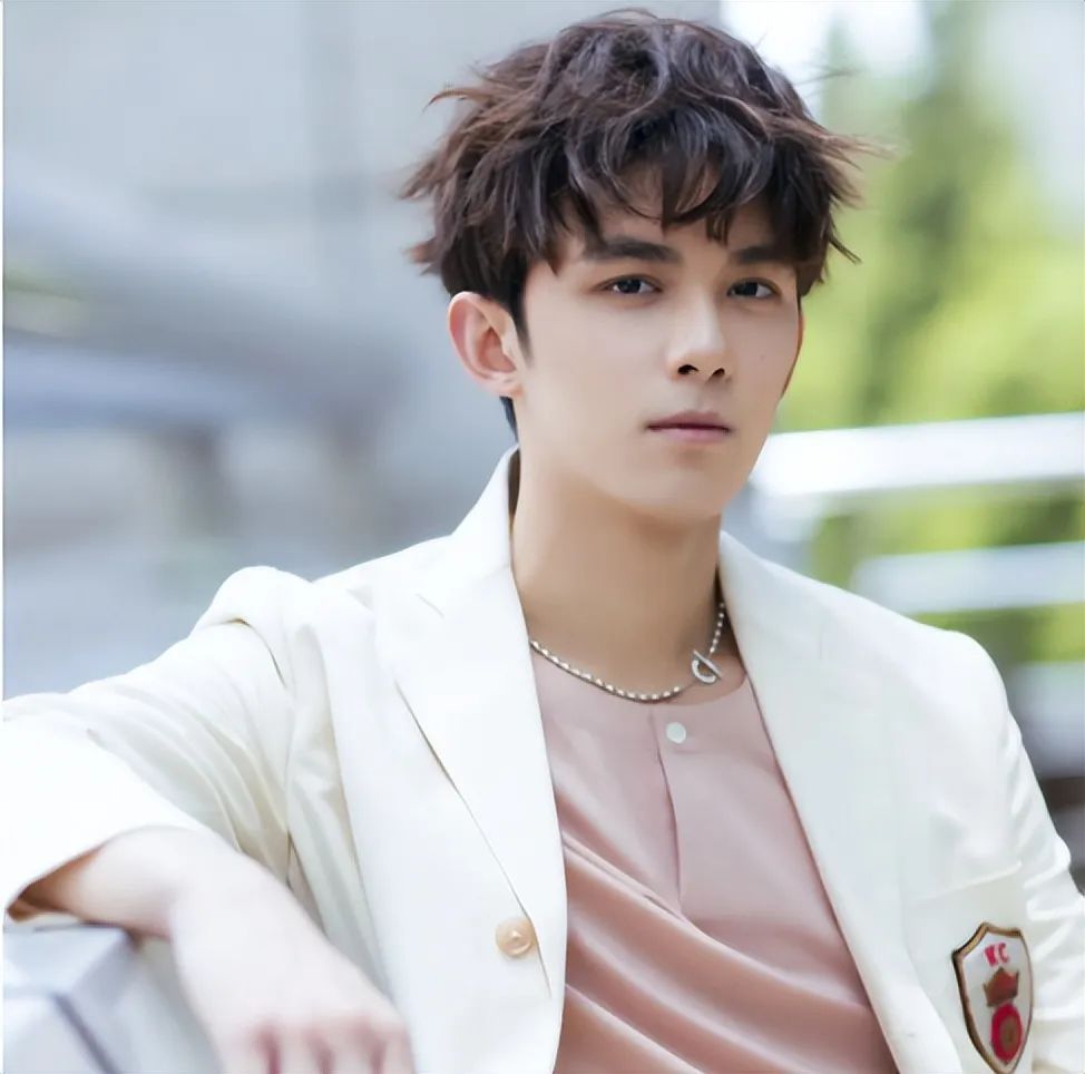 吴磊有几次吻戏,吴磊和哪些女明星有吻戏