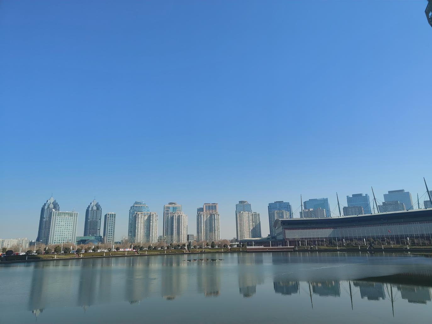 真我gtneo5正式发布支持240w闪充,真我gtneo5将搭载240w快充