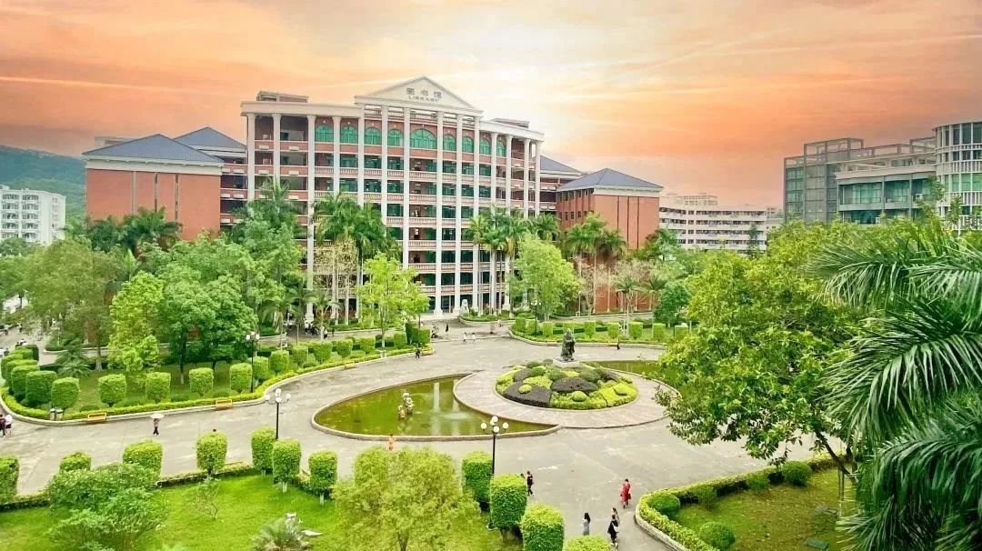 高校招生季广州华立科技职业学院,广州华立科技职业学院现在招生吗