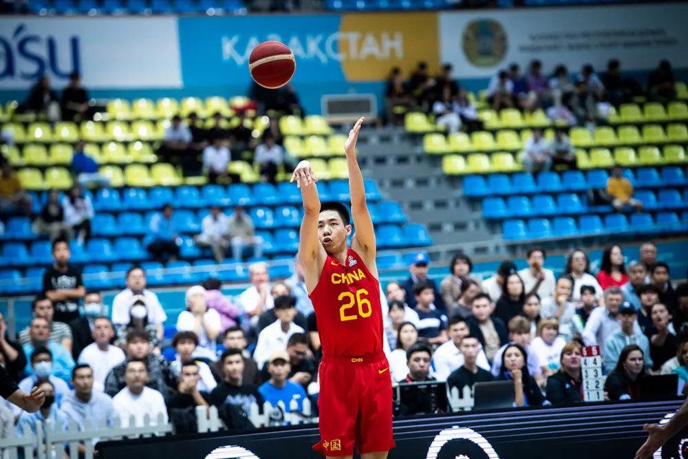 中国男篮首发最佳阵容,中国男篮首发阵容2008