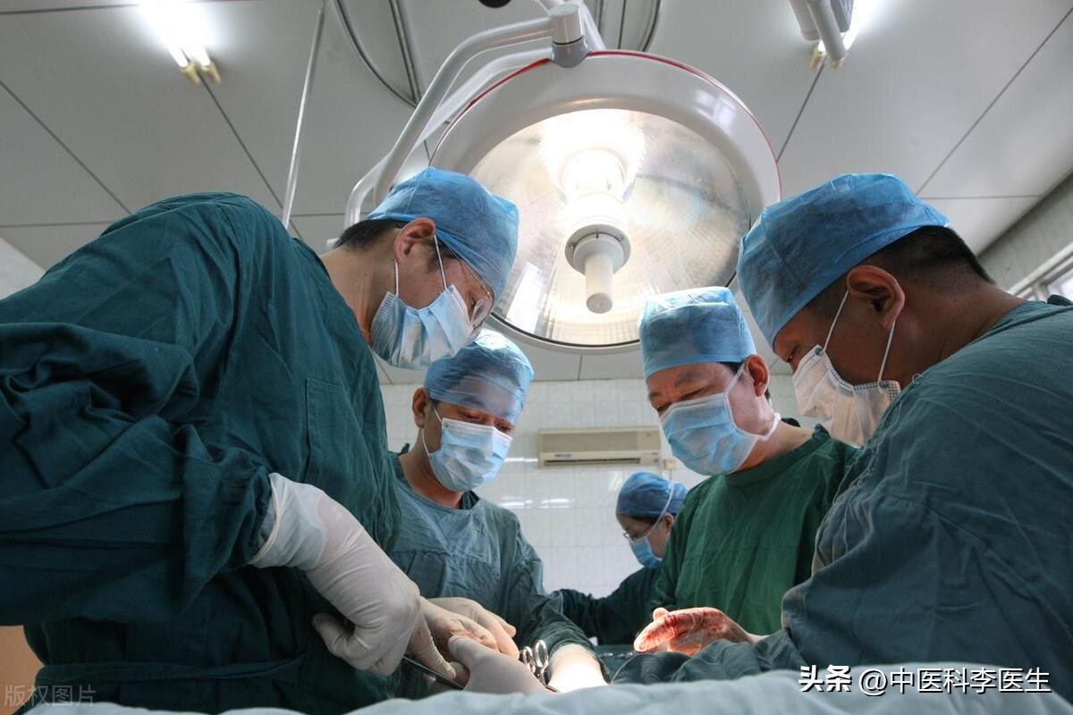 一台手术主刀大夫能赚多少钱,医生做一台外科手术赚多少钱