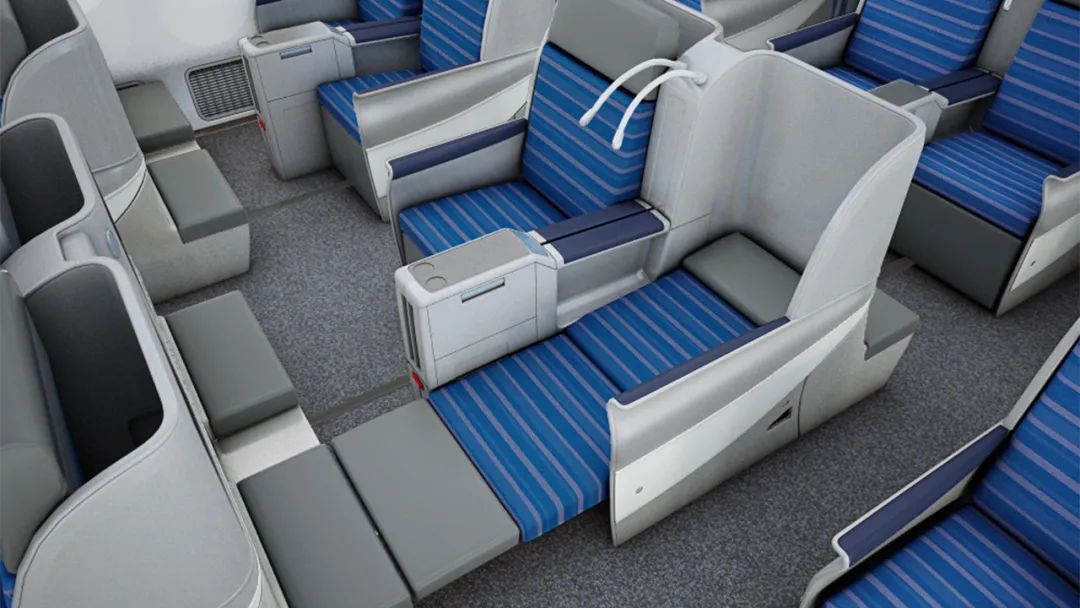 “躺平”与坐直之间有空档，说说飞机里的“商务舱”