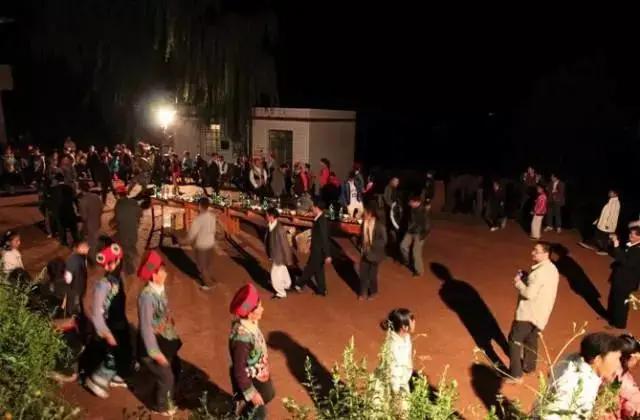 杀年猪的经典文章,杀年猪散文诗