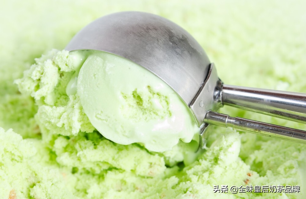 商用冰淇淋机的选购技巧,奶茶店冬天的冰淇淋机好用吗