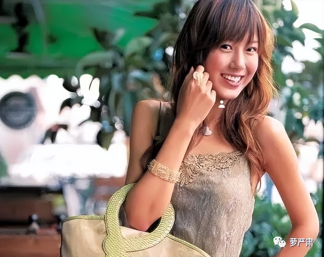 瑞丽杂志杨幂热依扎张子萱,张子萱热依扎