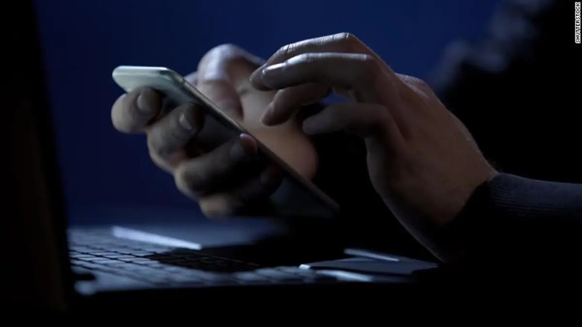 手机被定位追查怎么关闭,怎样查询手机被监听定位