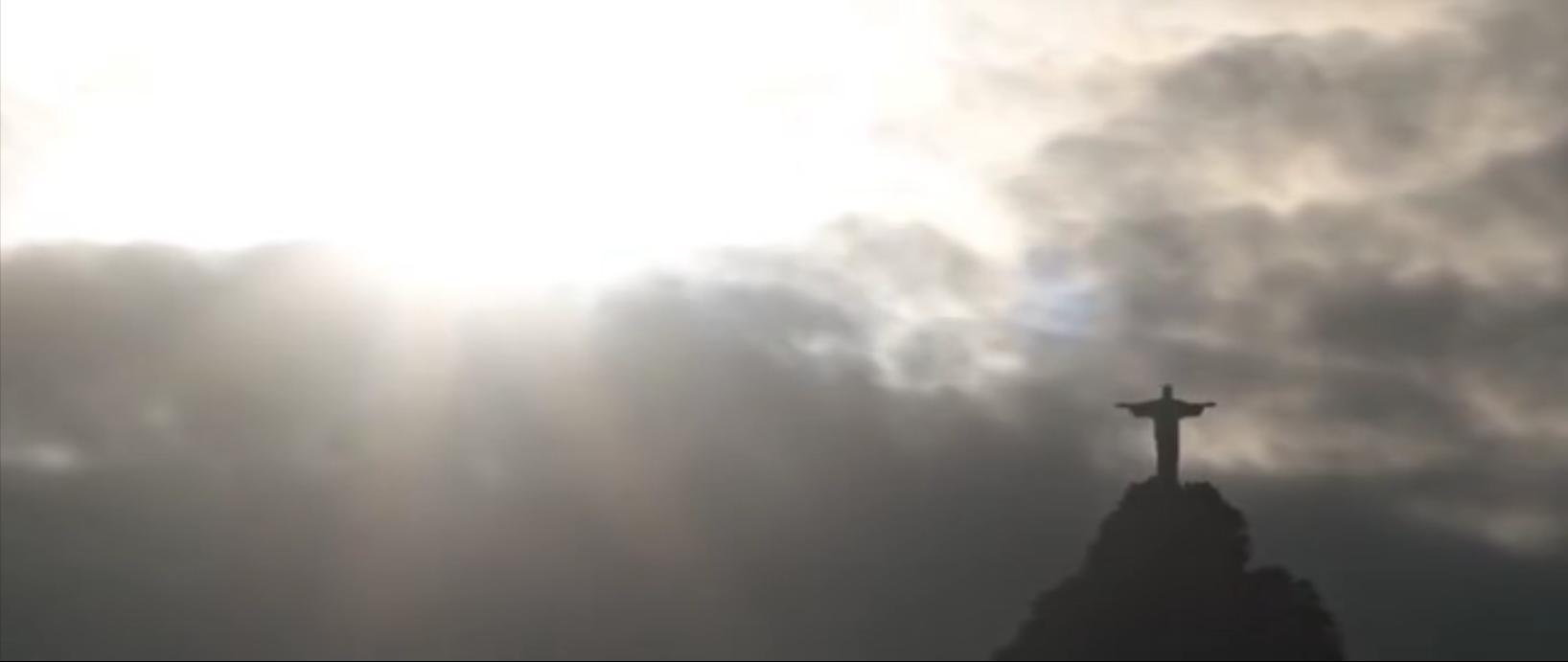 巴西球王连获两次世界杯,靠努力最后成功的足球巨星