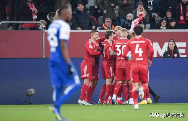 德乙分析汉堡vs纽伦堡,德乙汉堡vs帕德博恩上半场几比几