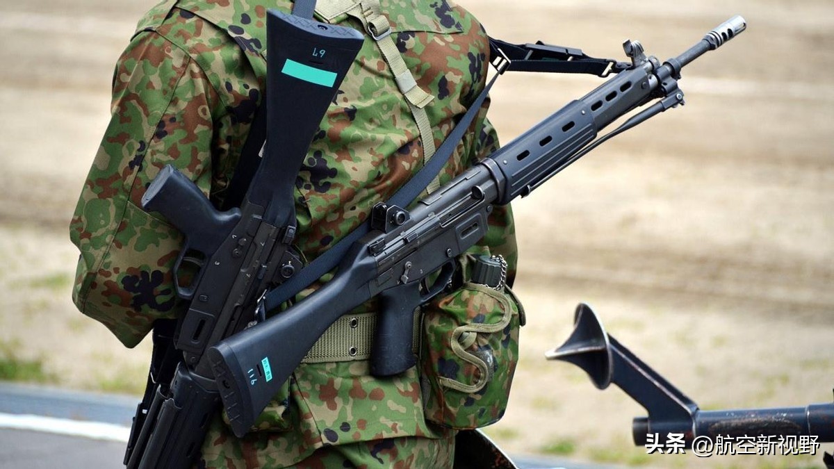 日本装备的现代步枪,20式自动步枪装备了吗