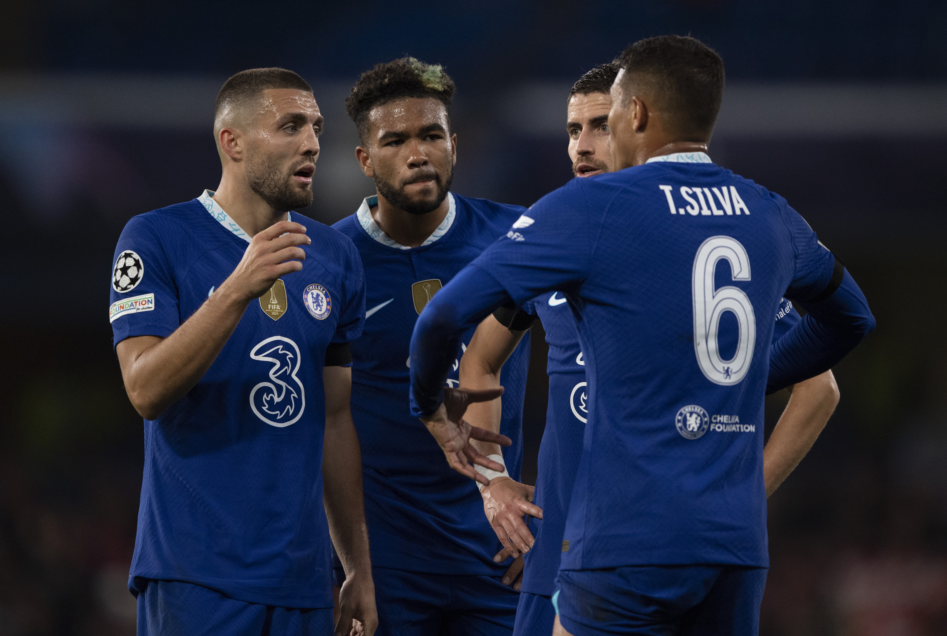 老当益壮！38岁还能续约1年，席尔瓦是切尔西的真大腿？