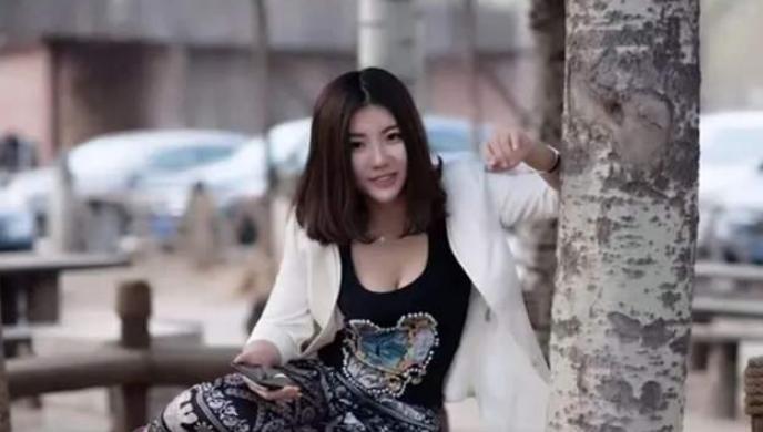 天门山翼装飞行女孩刘安全部视频,天门山翼装飞行女孩刘安照片曝光