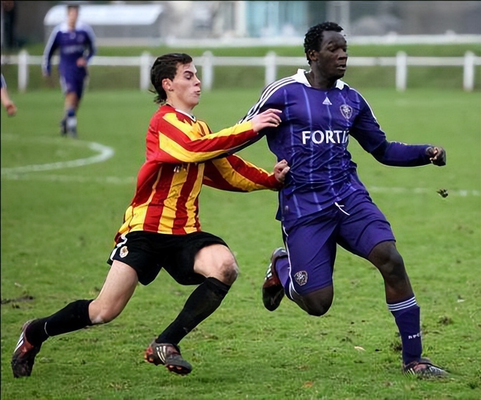 比利时足球历史十大超级巨星,比利时足球明星卢卡库介绍