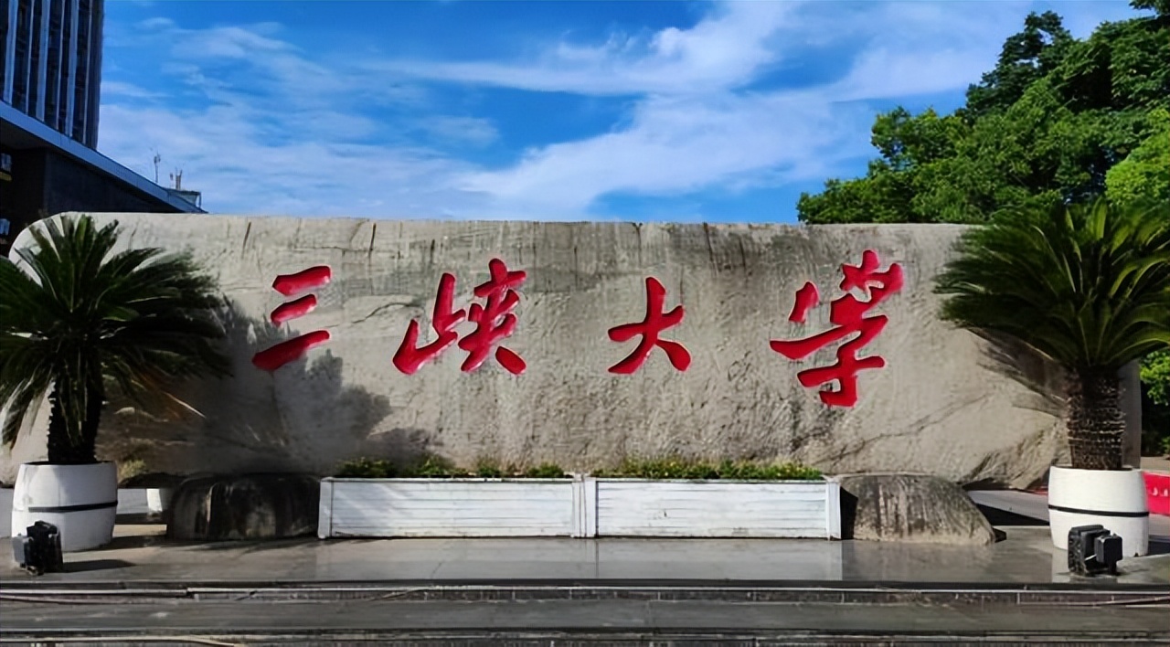 医学博士11天捐精5次猝死，父亲花30万打官司索赔400万，结局如何