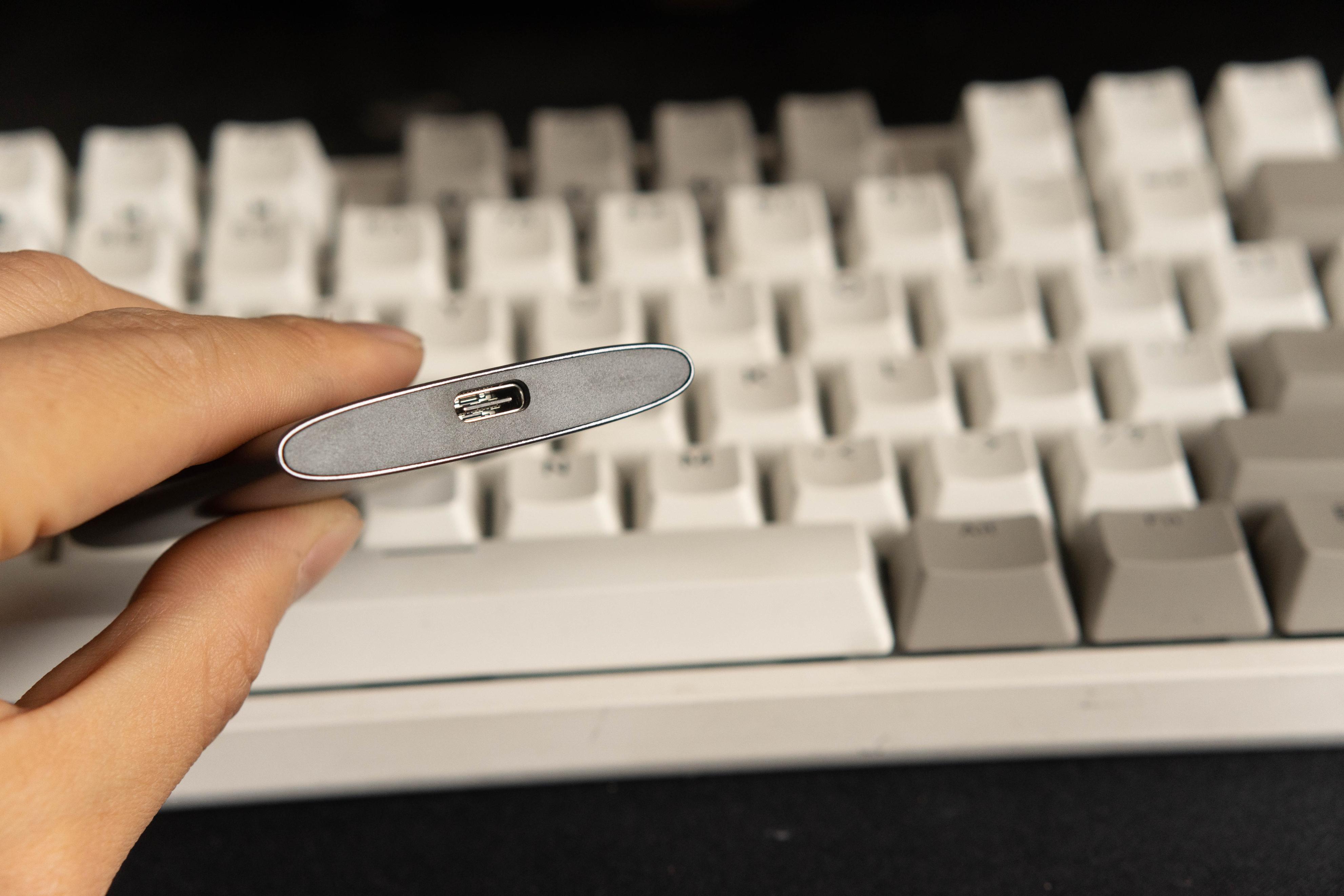 读写速度2000mb固态硬盘可以吗,惠普p900移动固态