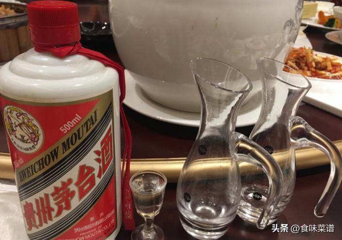 美国机场免税店买的茅台酒,国外机场免税茅台多少钱一瓶