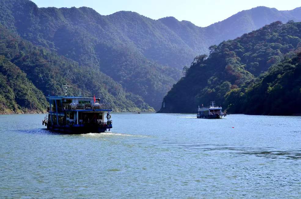 我17年被人忽悠在老家买一套商铺,21年被忽悠在清远买了套别墅