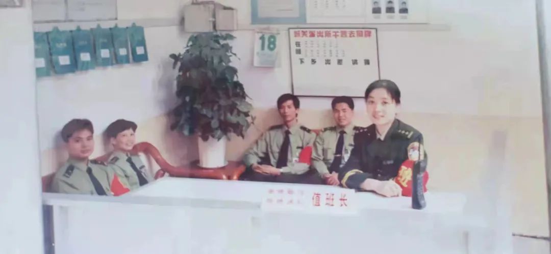 颁发第一代居民身份证,办第一代身份证感慨